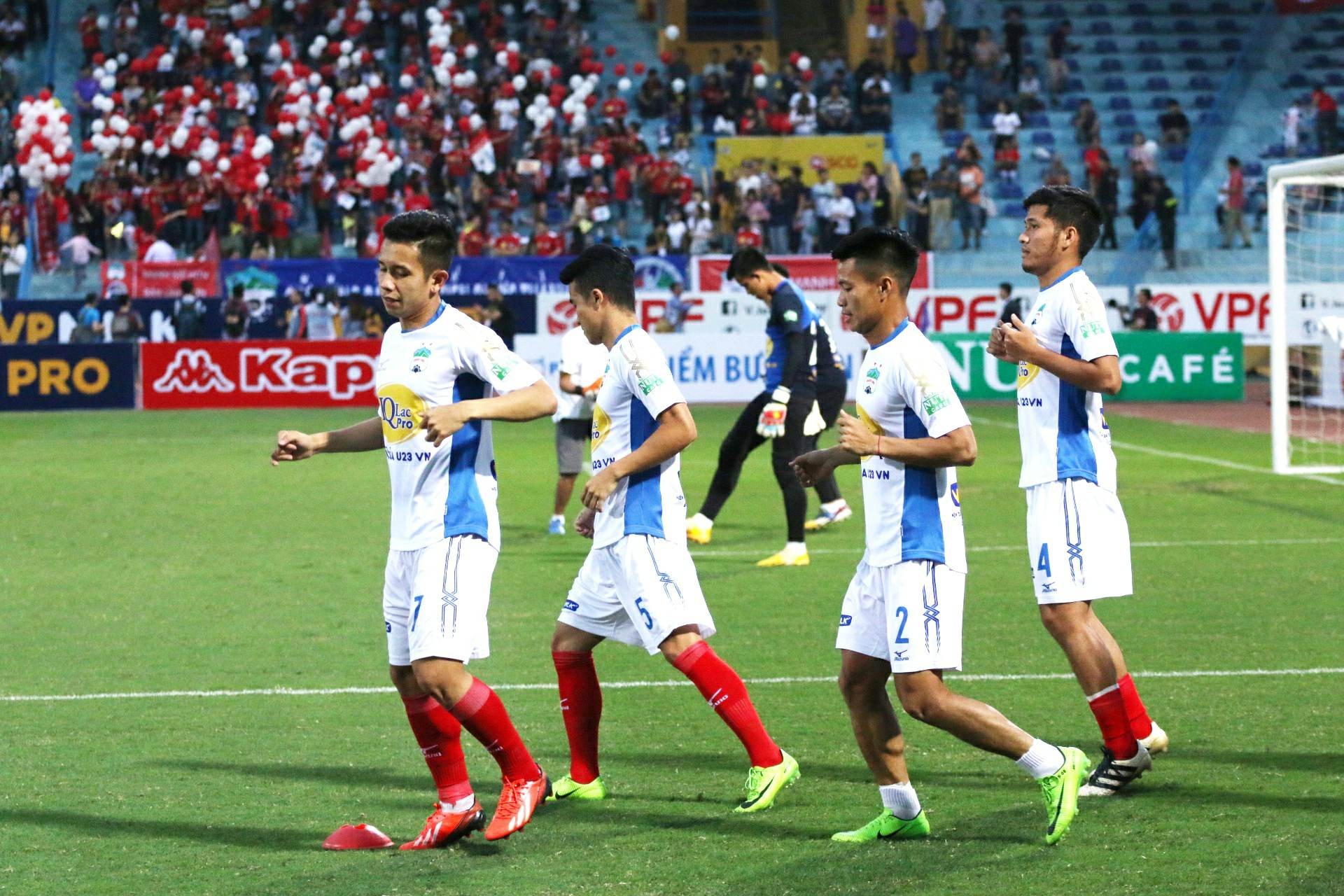 TRỰC TIẾP Hà Nội FC vs HAGL: Công Phượng đá chính, Quang Hải dự bị - Bóng Đá