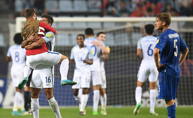 U20 Italia thẫn thờ khi đánh rơi chiếc vé vào Chung kết - Bóng Đá
