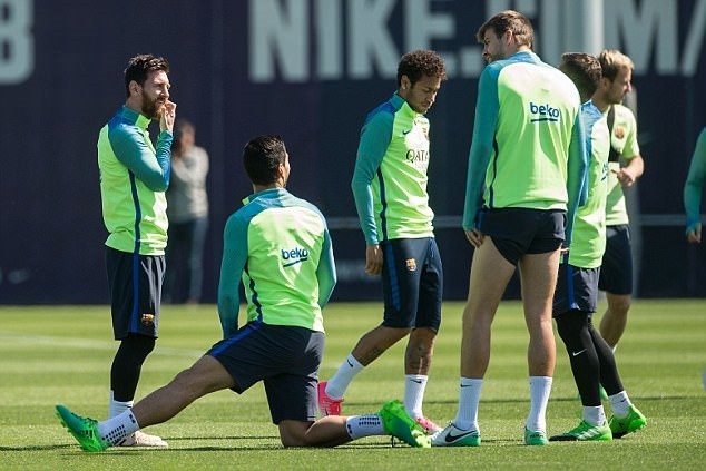 buổi tập của Real và Barca - Bóng Đá