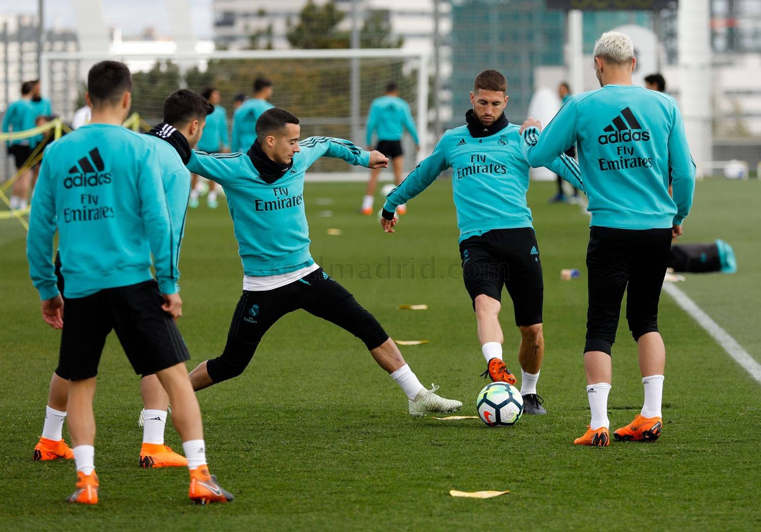 Đội hình đắt giá nhất lịch sử Man City: Hàng thủ khủng khiếp - Bóng Đá
