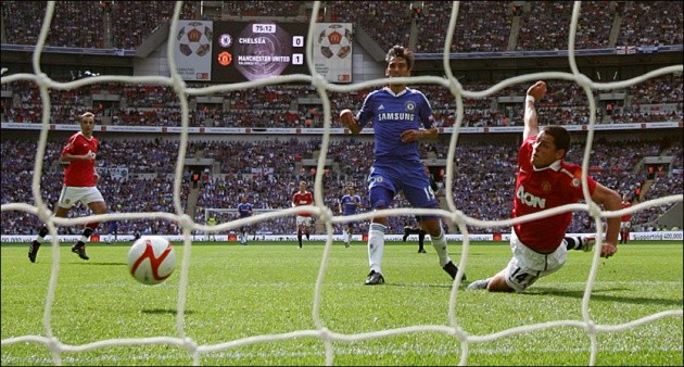 Chicharito: Hạt đậu chết yểu vì sự cầu thị vô tình - Bóng Đá