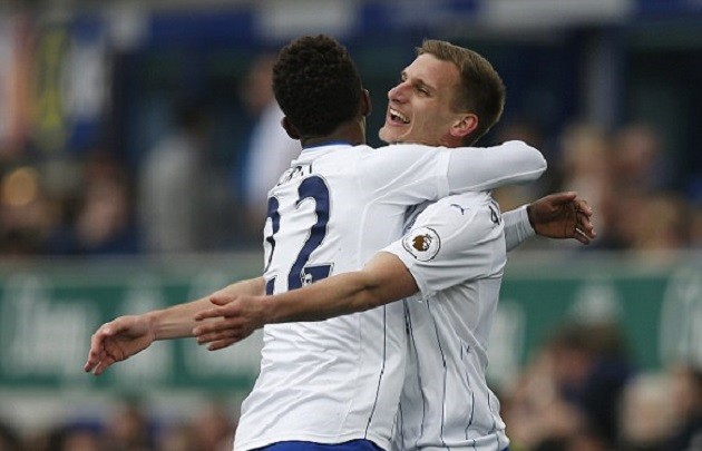 Lukaku lập cú đúp, Leicester thua trận đầu tiên dưới thời Shakespeare - Bóng Đá