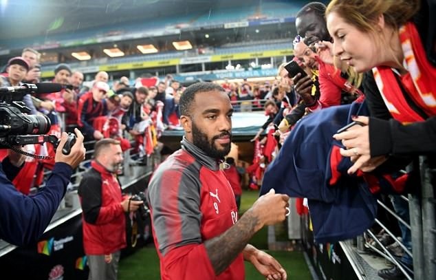 Arsenal xả stress sau thắng lợi đầu tay trên đất Úc - Bóng Đá