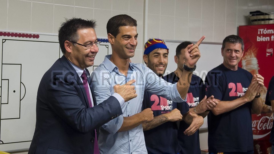 ảnh barca B thăng hạng sedunga - Bóng Đá
