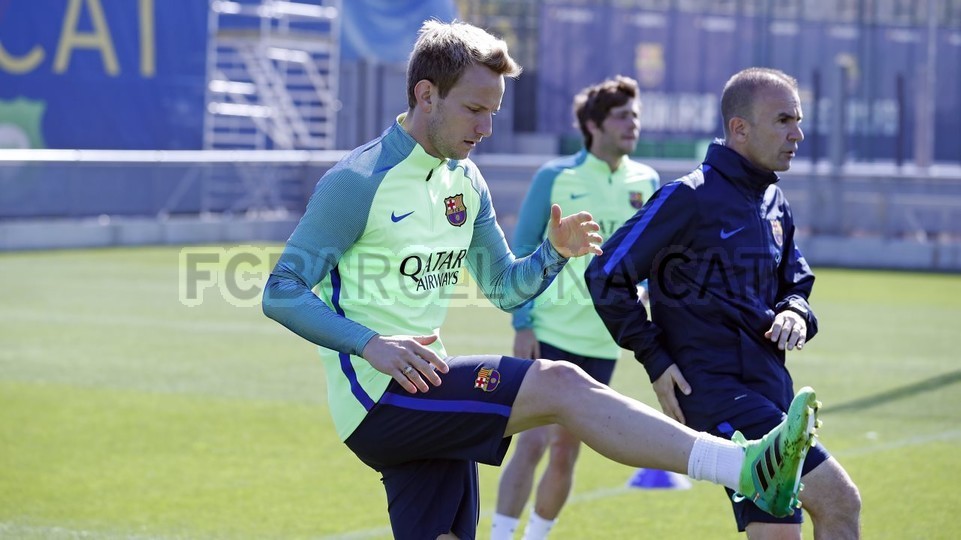 buổi tập của barca - Bóng Đá