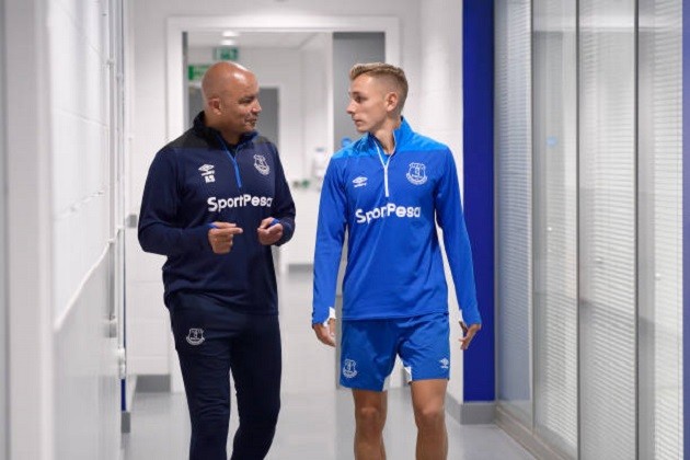 Vừa tới Everton, Digne đã ghi điểm bằng sự chuyên nghiệp - Bóng Đá
