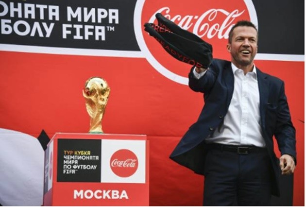 Cúp vàng chính thức đáp xuống Moscow, World Cup chỉ còn đếm bằng ngày - Bóng Đá