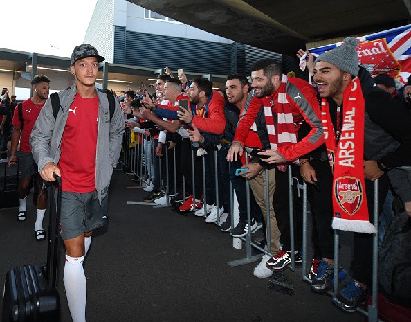 Arsenal đến úc - Bóng Đá