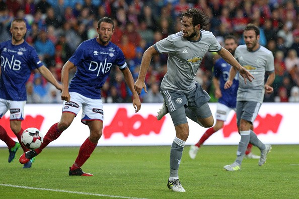 Chấm điểm Man United: Fellaini ở lại, không đi đâu hết! - Bóng Đá