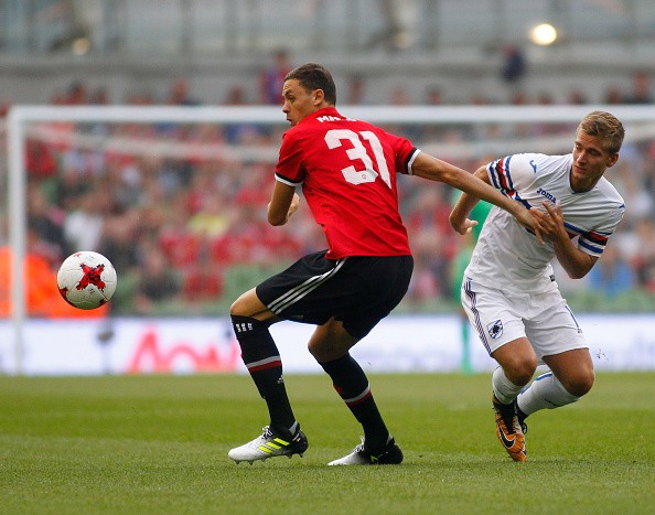 Pogba trả lời CĐV trên twitter - Bóng Đá