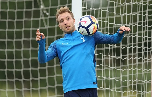 Các sao trên hàng công Tottenham thi nhau trổ tài - Bóng Đá