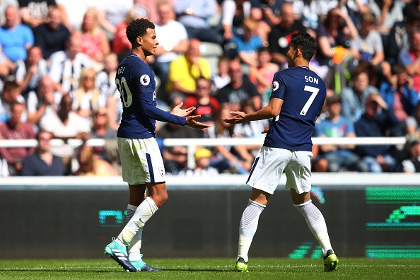 Newcastle 0-2 Tottenham: Chiếc thẻ đỏ tai hại - Bóng Đá