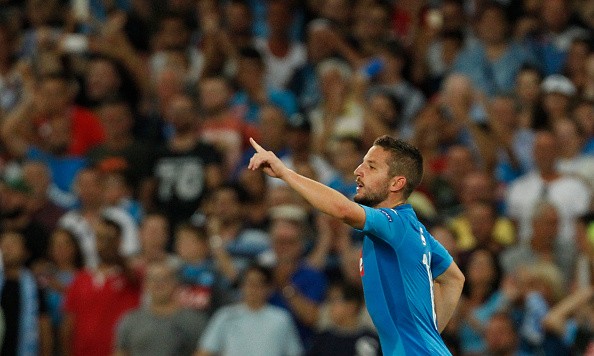 Napoli 2-0 Nice: Balotelli, Sneijder có cứu nổi? - Bóng Đá