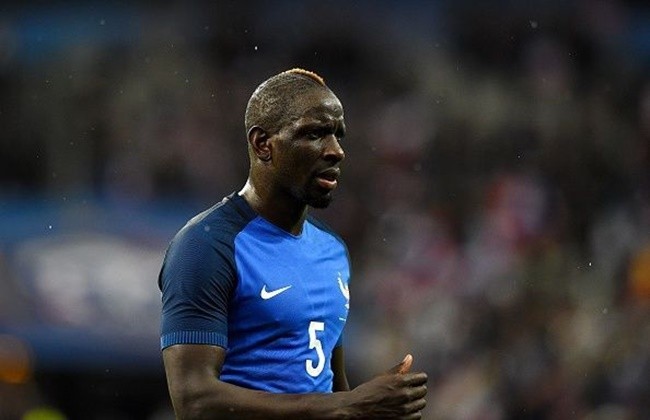 Top 5 trung vệ nổi tiếng nhất lỡ hẹn với World Cup 2018 - Bóng Đá