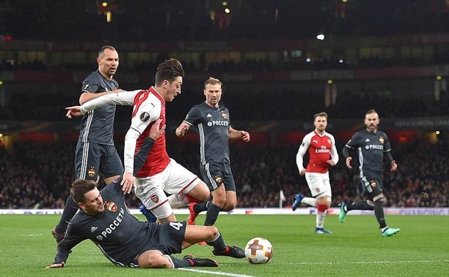 Sau Giroud lại có thêm người thích lập siêu phẩm ở Arsenal - Bóng Đá