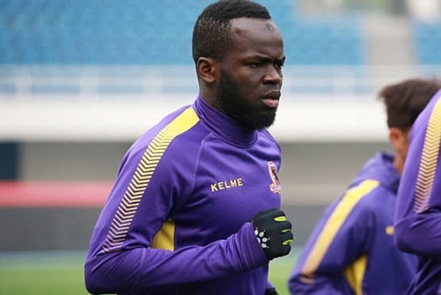 Bạn bè tiếc thương trong ngày Cheick Tiote về với đất mẹ - Bóng Đá