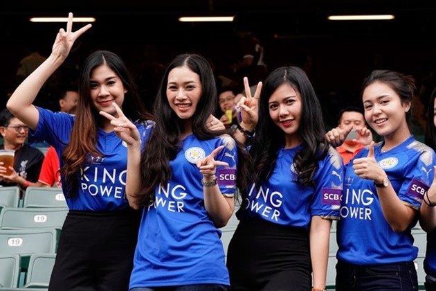 Leicester đá tập, vẫn được săn đón như minh tinh điện ảnh - Bóng Đá