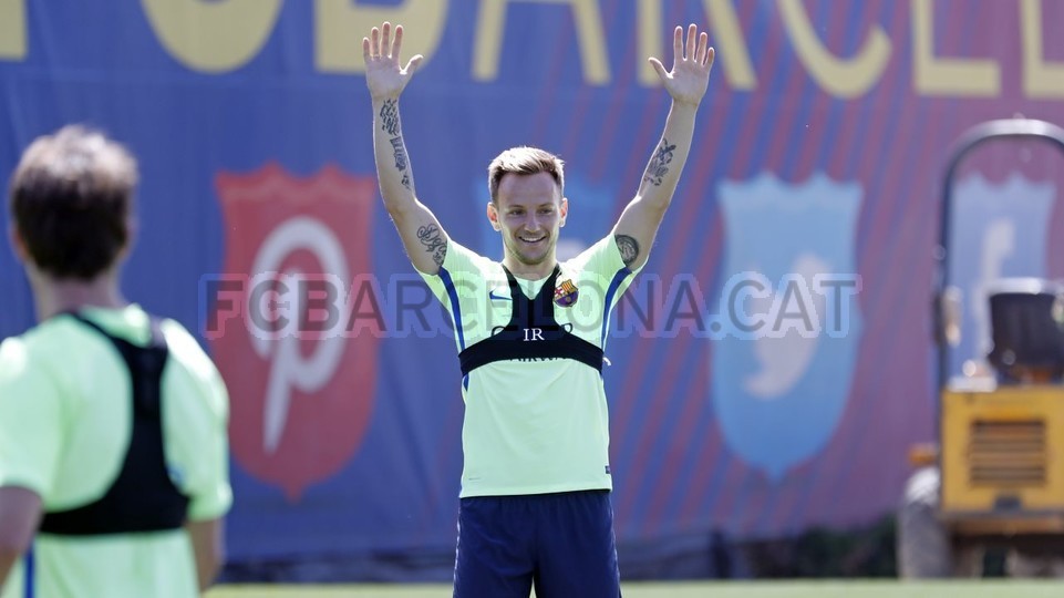 barca tập luyện - Bóng Đá
