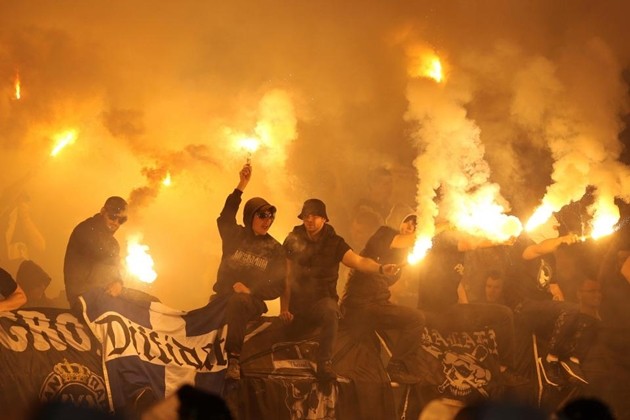 Bạo loạn nổ ra trong ngày Partizan Belgrade nâng cúp quốc gia - Bóng Đá