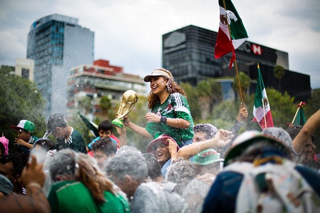 Người dân Mexico ăn mừng ra sao sau chiến thắng lịch sử trước Đức - Bóng Đá