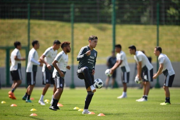 Hé lộ thứ vũ khí Mexico dùng để đối đầu với Brazil - Bóng Đá