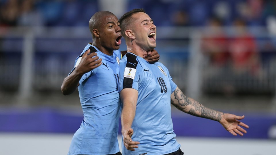 HLV Evani cúi mặt, U20 Italia tâm phục khẩu phục trước U20 Uruguay - Bóng Đá