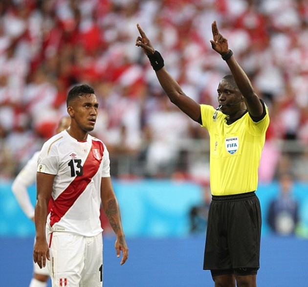 TRỰC TIẾP Peru 0-0 Đan Mạch: Cueva sút hỏng phạt đền (H1) - Bóng Đá