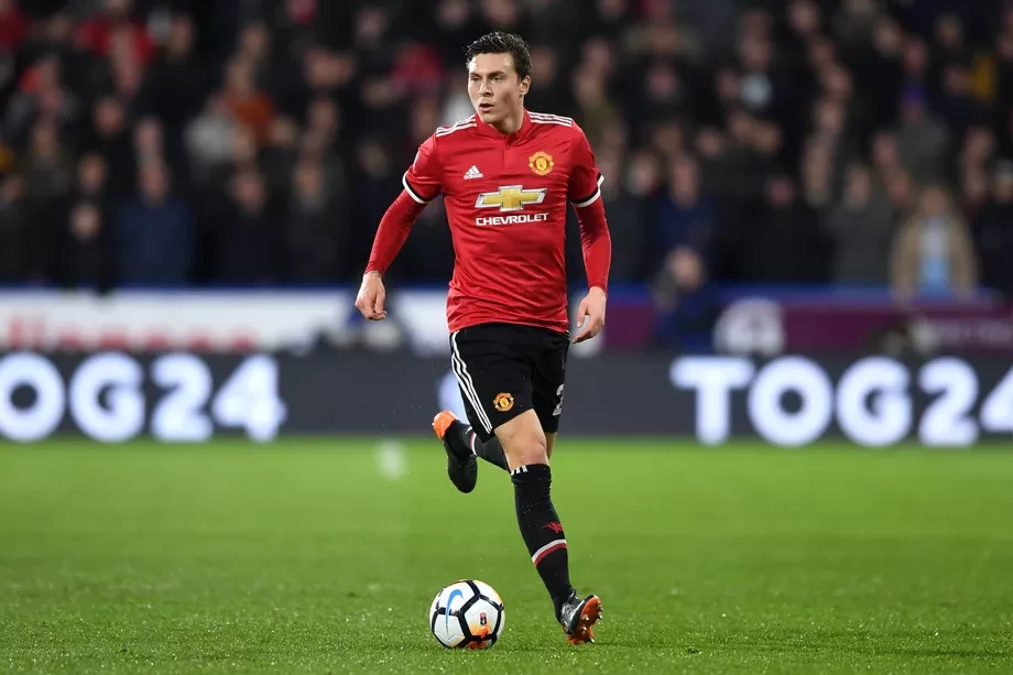 Eveton nhắm tới tài năng trẻ Victor Lindelof - Bóng Đá