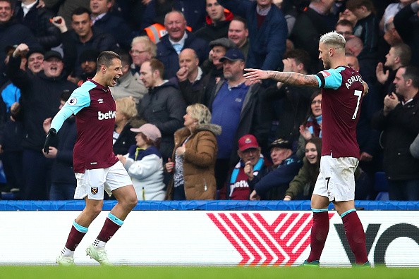 Cậy nhờ 'Man United', West Ham ngáng chân Chelsea - Bóng Đá