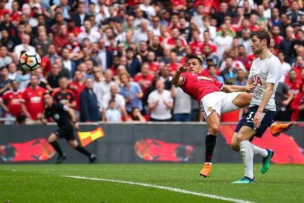 Dạy dỗ học trò, Mourinho dạy bảo luôn cả trọng tài - Bóng Đá