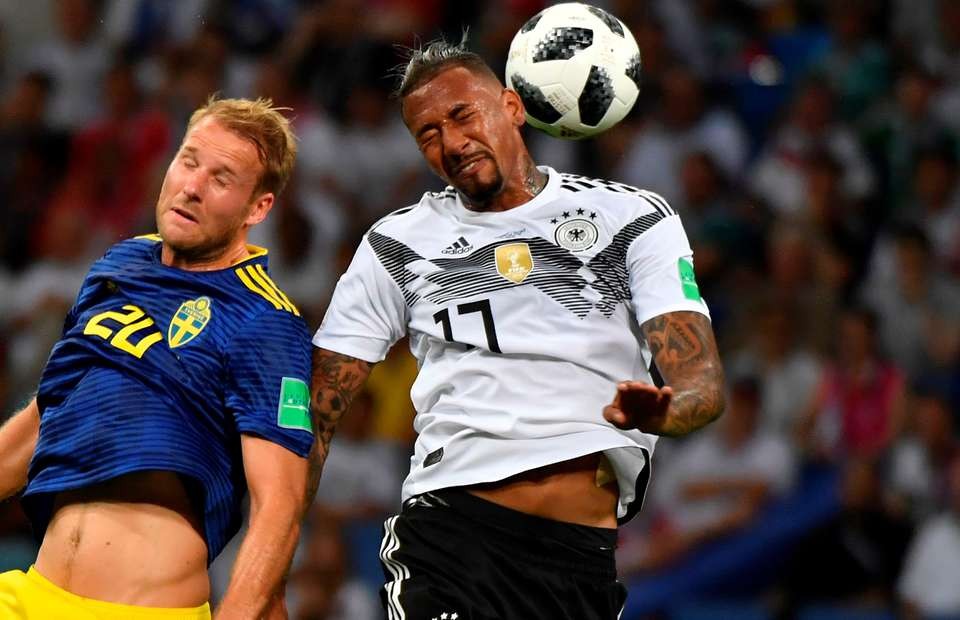 Gary Neville, Roy Keane nói lời đáng sợ về Jerome Boateng - Bóng Đá