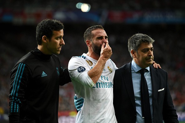 Tung chân chốt hạ Liverpool, Ronaldo bị kẻ lạ mặt phá bĩnh - Bóng Đá