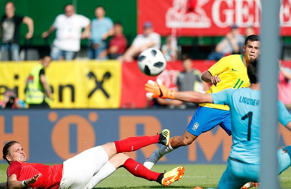 Bị đối thủ chơi xấu và đây là cách Neymar đáp trả - Bóng Đá