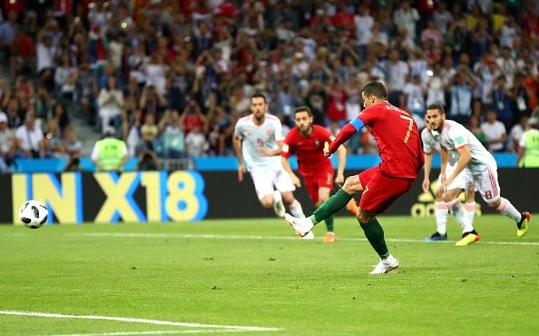 Huyền thoại Alan Shearer hạ thấp hat-trick của Ronaldo vào lưới TBN - Bóng Đá