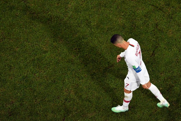 Ronaldo để lại hình ảnh đẹp trong ngày chia tay World Cup - Bóng Đá