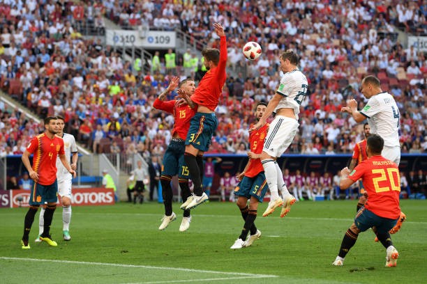 TRỰC TIẾP Tây Ban Nha 1-1 Nga: Pique mắc để bóng chạm tay, Nga gỡ hòa trên chấm 11m - Bóng Đá