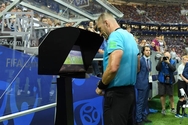 5 tình huống gây tranh cãi của công nghệ VAR tại World Cup 2018 - Bóng Đá