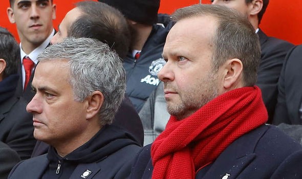 Martial dở chứng, Ed Woodward ra chỉ thị khẩn cho Mourinho - Bóng Đá