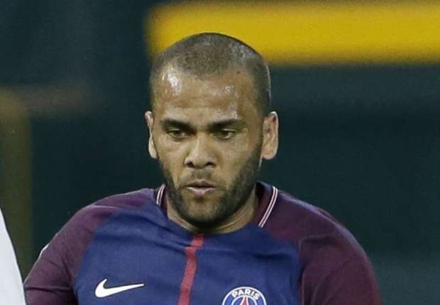 Dani Alves phấn khích khi giúp PSG lên ngôi vô địch - Bóng Đá