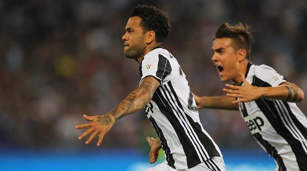 Dani Alves lần đầu lên tiếng về thương vụ với Man City - Bóng Đá