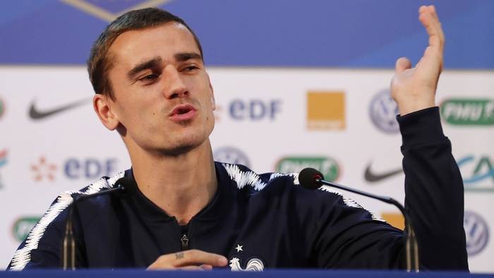 Griezmann giễu cợt Courtois: 'Chelsea đá đẹp như Barcelona sao?' - Bóng Đá