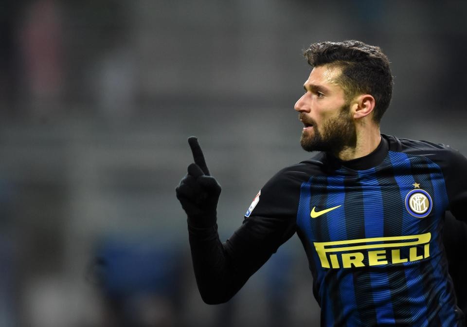 Đại diện lên tiếng hé lộ tương lai của Antonio Candreva - Bóng Đá