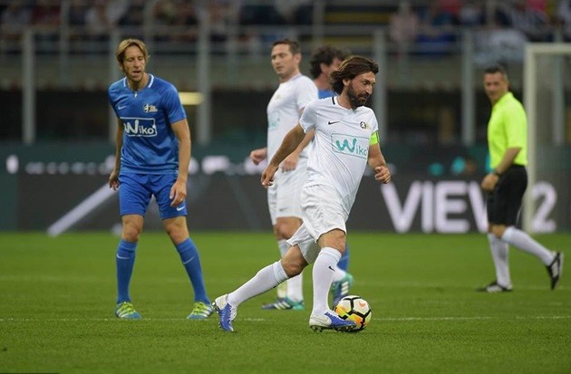 Ronaldo (Brazil) cùng dàn huyền thoại dự trận tri ân Pirlo - Bóng Đá