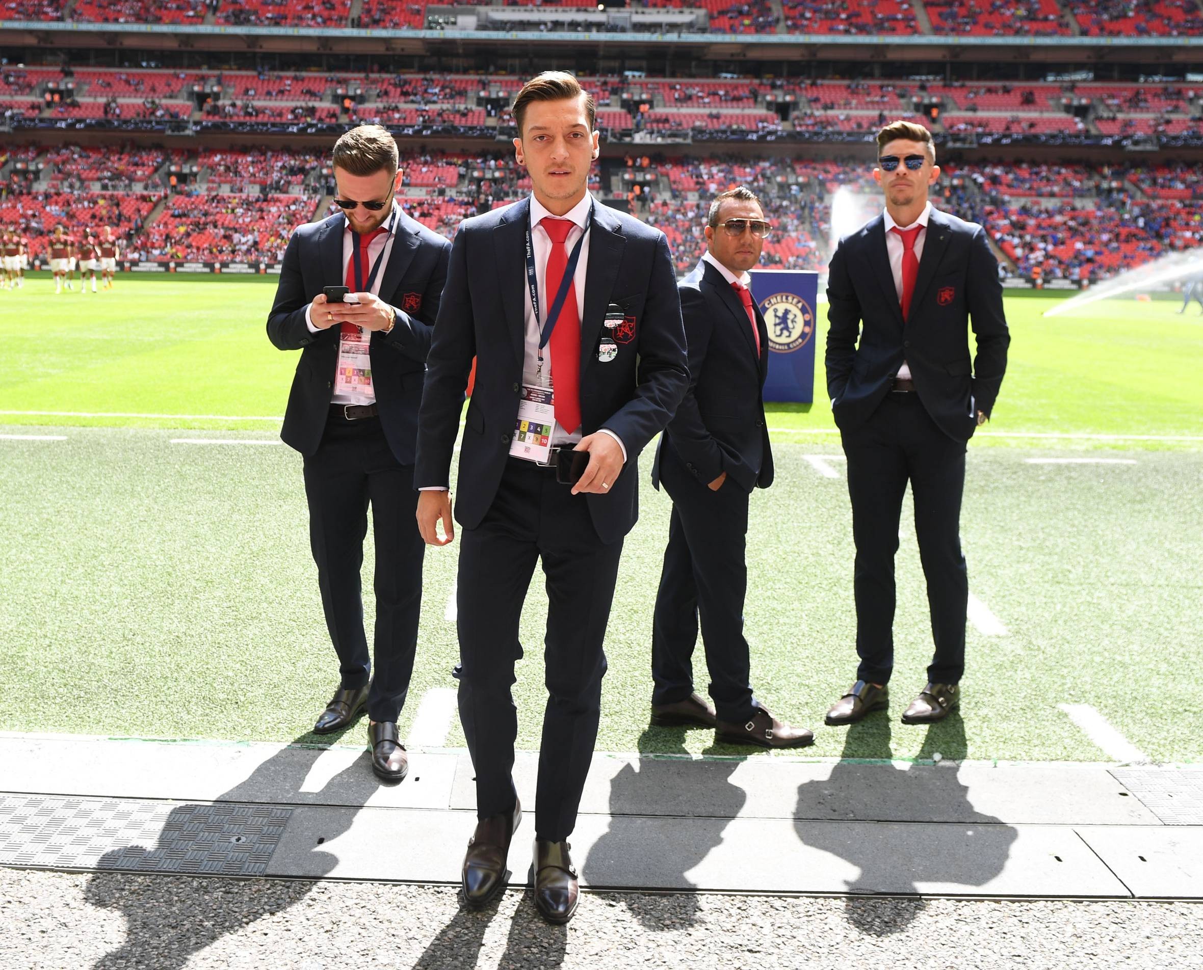 Arsenal có nhà tài trợ áo vest mới - Bóng Đá