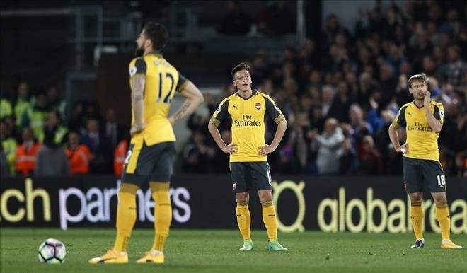 14 ngày quyết định số phận Arsenal - Bóng Đá