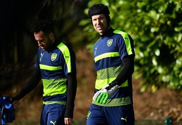 Petr Cech hết cơ hội đối đầu Chelsea - Bóng Đá