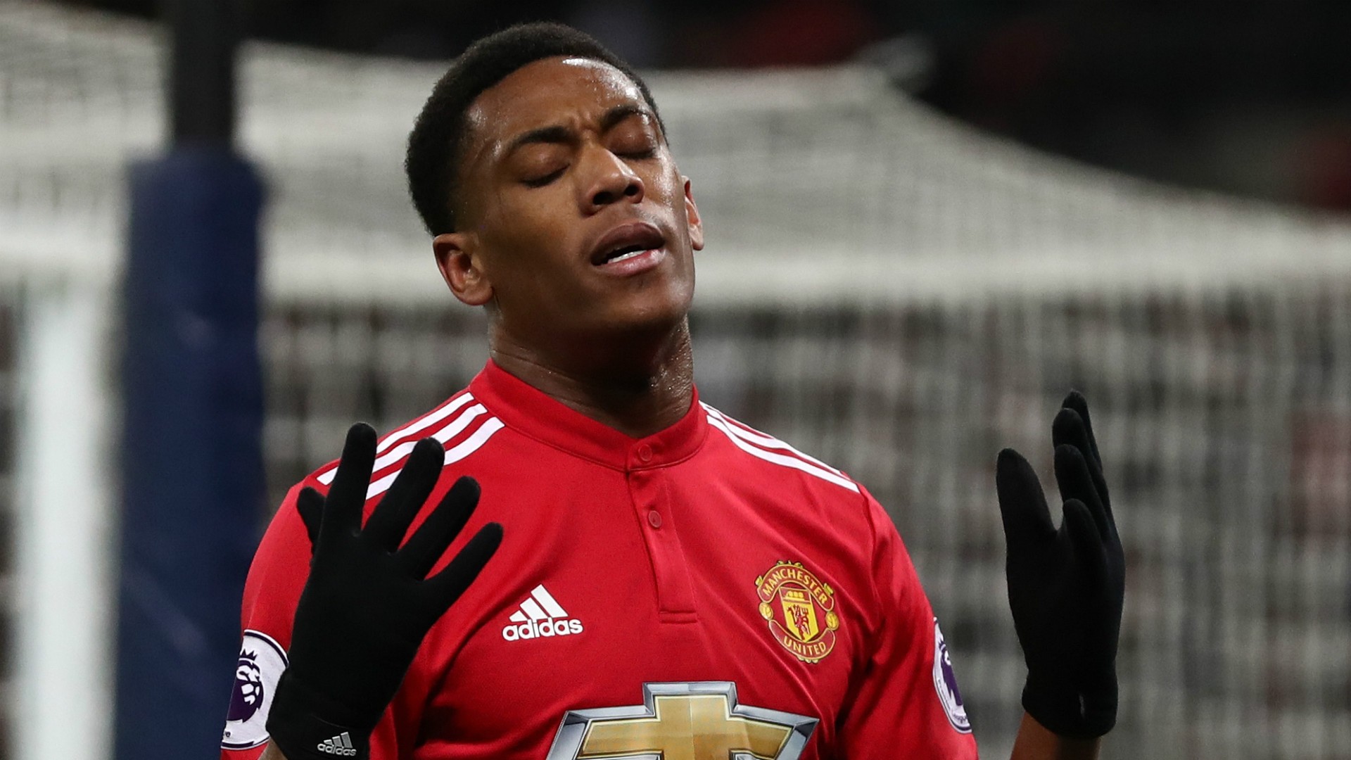 NÓNG: Man Utd ra giá cực khủng cho thương vụ Martial - Bóng Đá