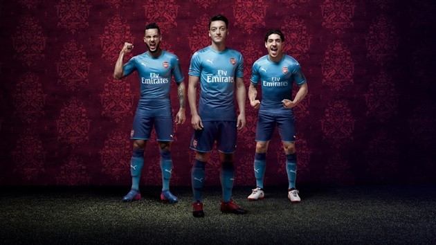 Arsenal công bố áo đấu sân khách  - Bóng Đá