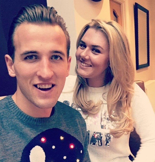 Harry Kane cầu hôn bạn gái - Bóng Đá