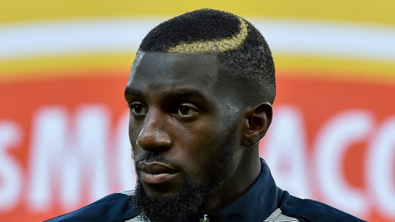Hết chọc tức Chelsea, Man Utd từ bỏ thương vụ Bakayoko - Bóng Đá